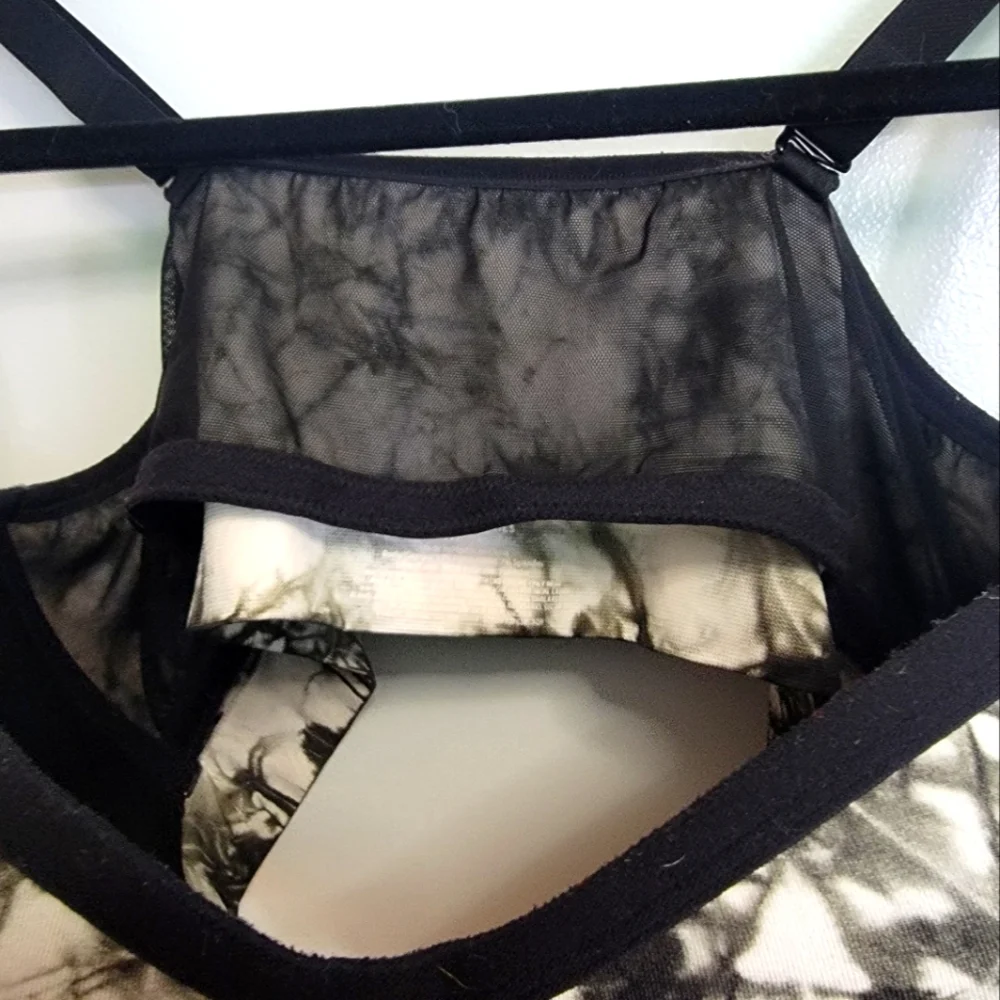 No Boundaries Sculpted Wireless Bandeau Plus-Size Bra! - Picture 4 of 4